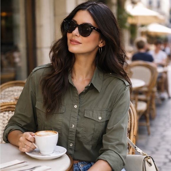 GAP Olive Green Cropped Utility Button Down Shirt Size M - Picture 2 of 9